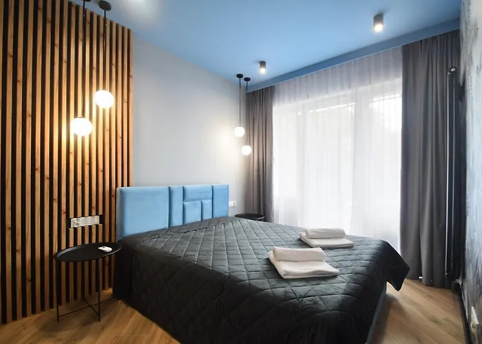 Lookap Prestige I Przy Plazy Klimatyzacja Parking * 尤斯托尼莫斯基