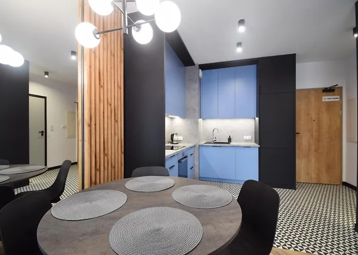 Lookap Prestige I Przy Plazy Klimatyzacja Parking 公寓 尤斯托尼莫斯基